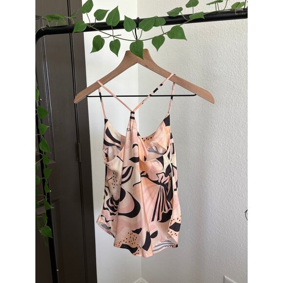 Untitled in Motion flowy tank top - Picture 4 of 6